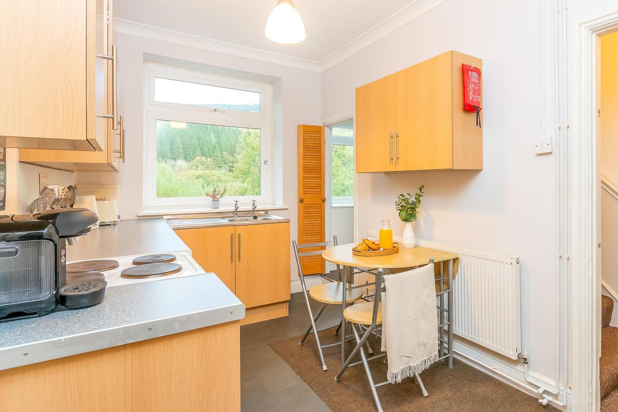 The View Spacious Apartment In Afan Forest Bike Park By Staystaycations 塔尔伯特港 外观 照片
